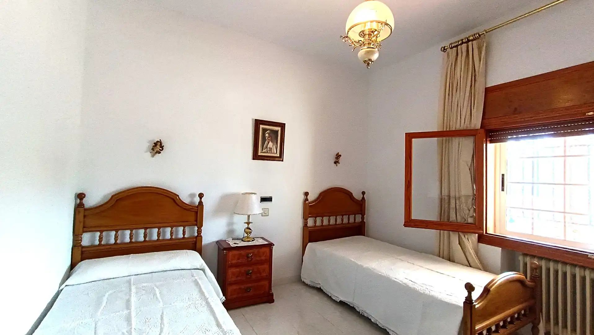 Dormitori de Casa o xalet en venda en Guadalupe amb Jardí privat i Terrassa