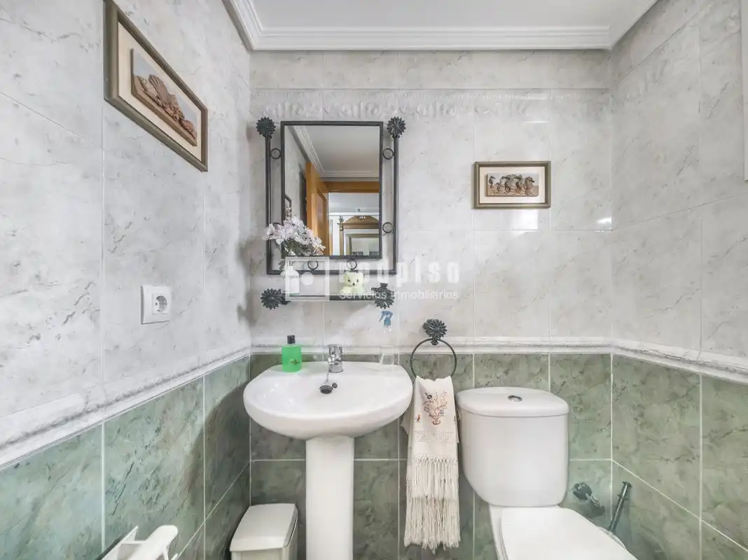 Baño de Casa o chalet en venta en Alcorcón con Calefacción, Terraza y Trastero