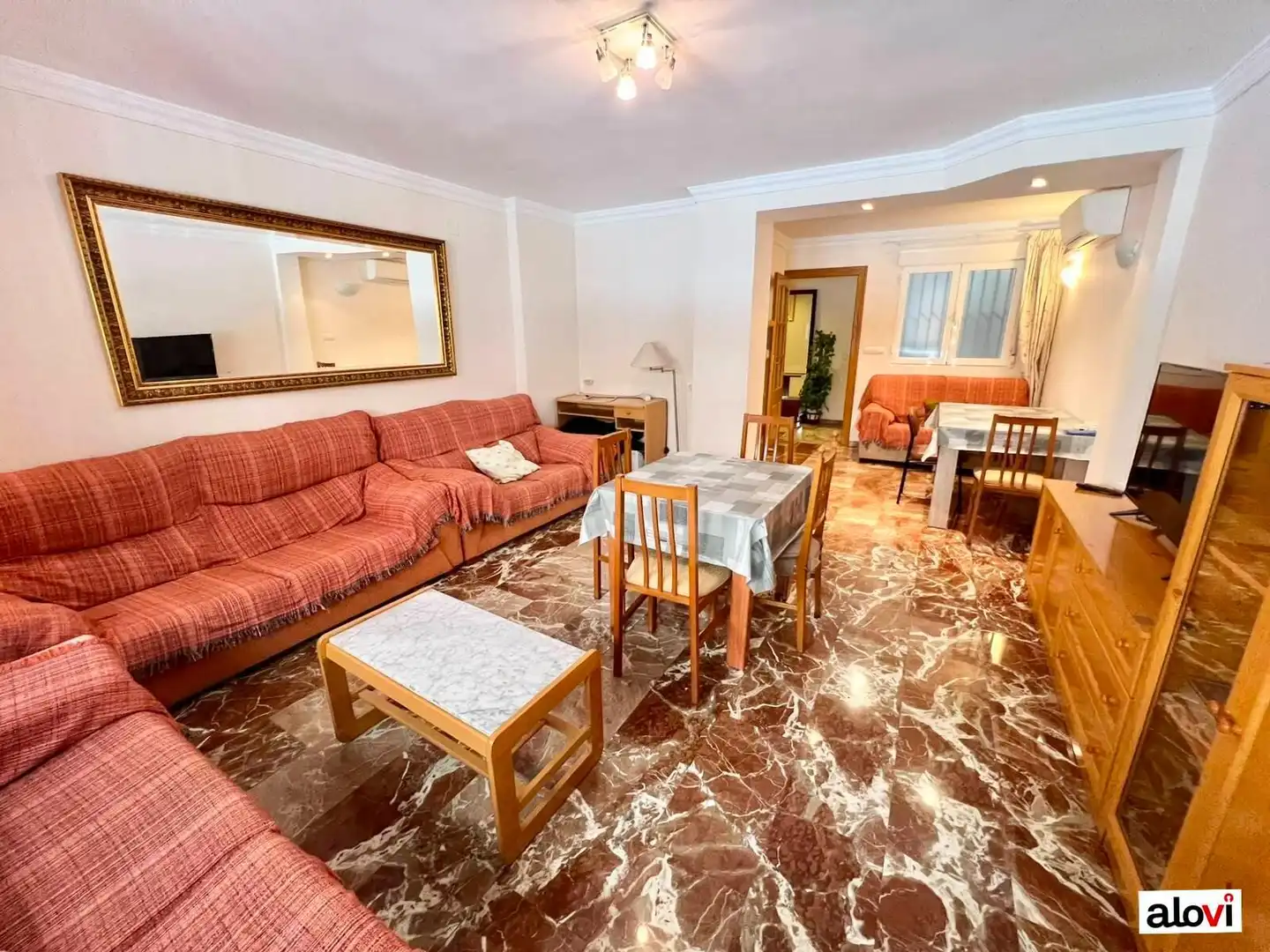 Sala de estar de Piso de alquiler en Granada con Aire acondicionado, Calefacción y Amueblado