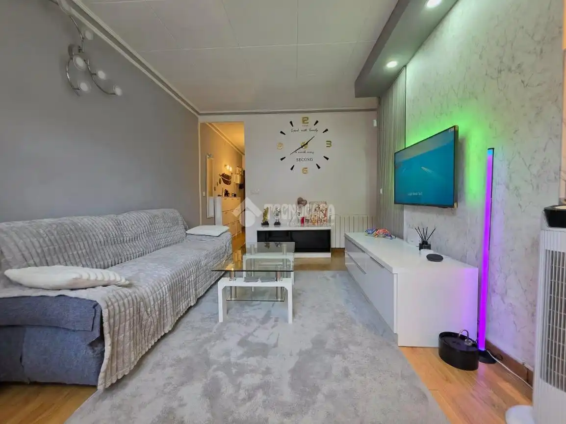 Sala de estar de Piso en venta en Santa Coloma de Gramenet con Aire acondicionado, Parquet y Terraza