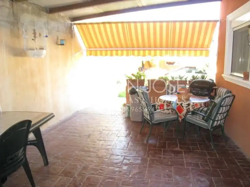Terrasse von Haus oder Chalet zum Verkauf in Aspe mit Klimaanlage, Heizung und Privatgarten