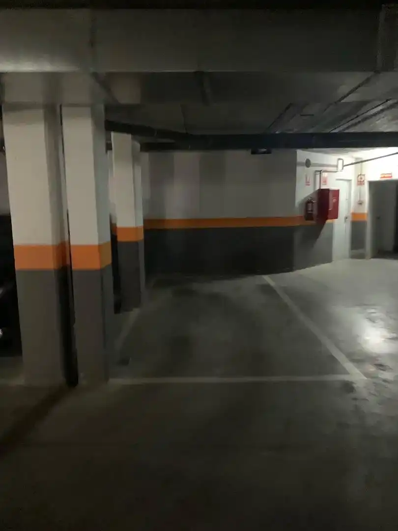 Parking of Garage for rent in San Crispín - La Estación Consorcio