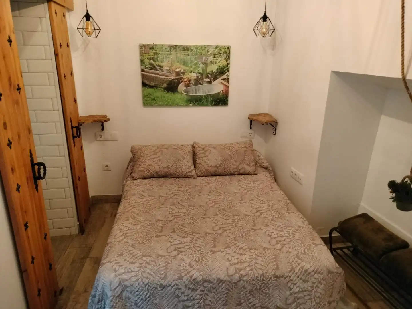 Bedroom of Apartments for rent in Cádiz