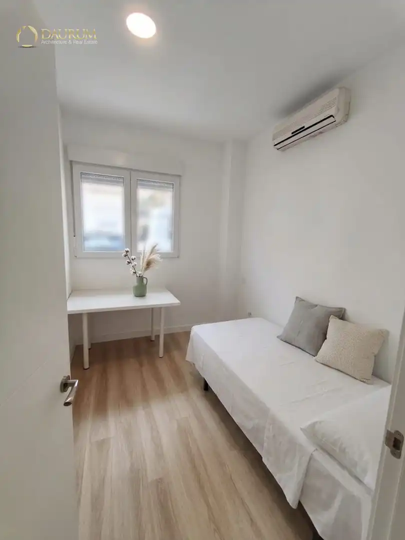 Schlafzimmer von Wohnung zum Verkauf in Madrid mit Klimaanlage und Heizung