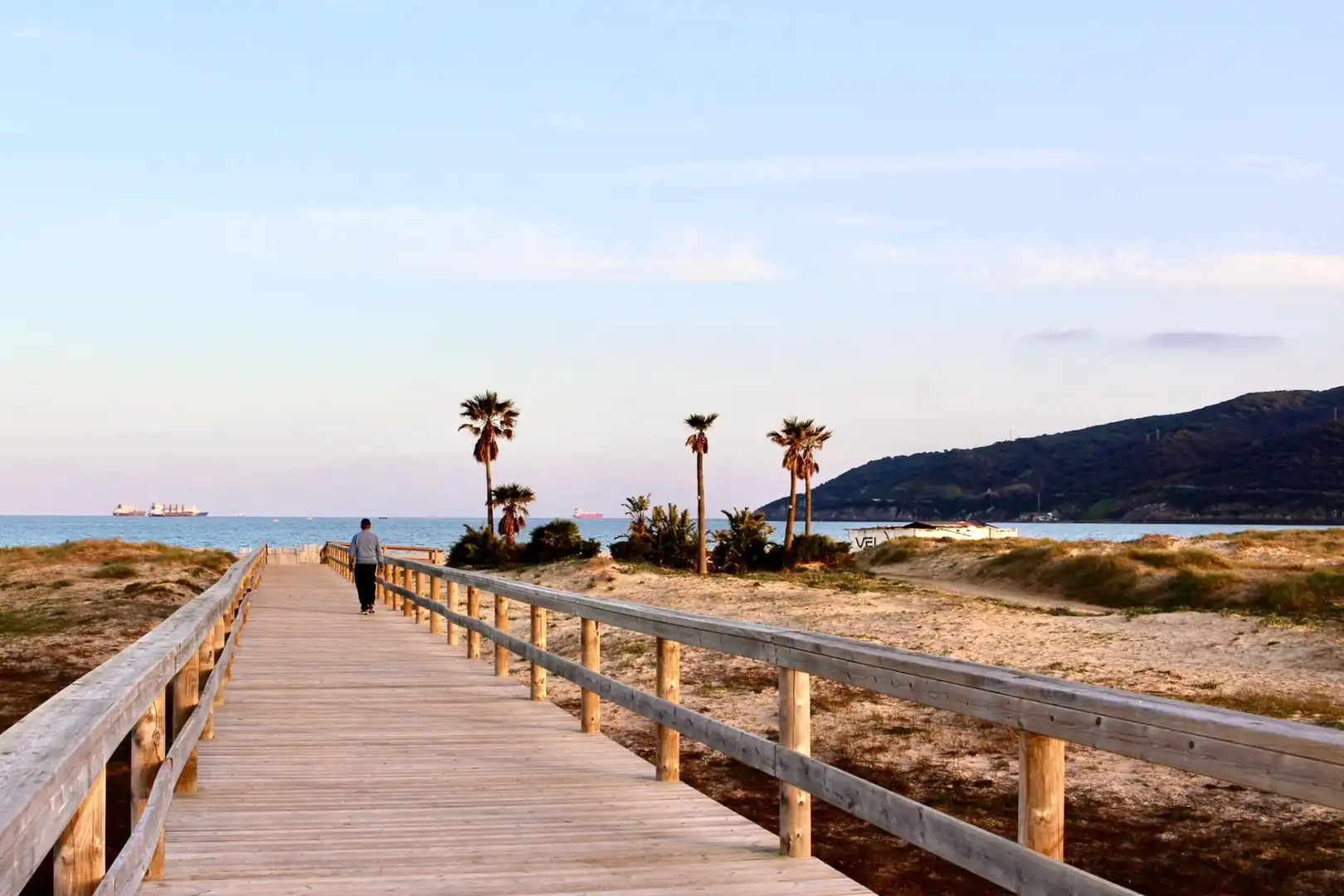 Vista exterior de Apartamento de alquiler en Algeciras con Piscina comunitaria