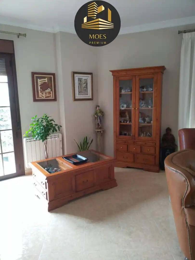 Living room of Flat for sale in Villacarrillo  with Air Conditioner, Heating and Balcony