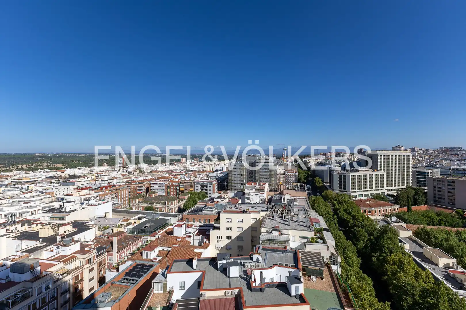 Außenansicht von Wohnung zur Miete in Madrid mit Klimaanlage und Heizung