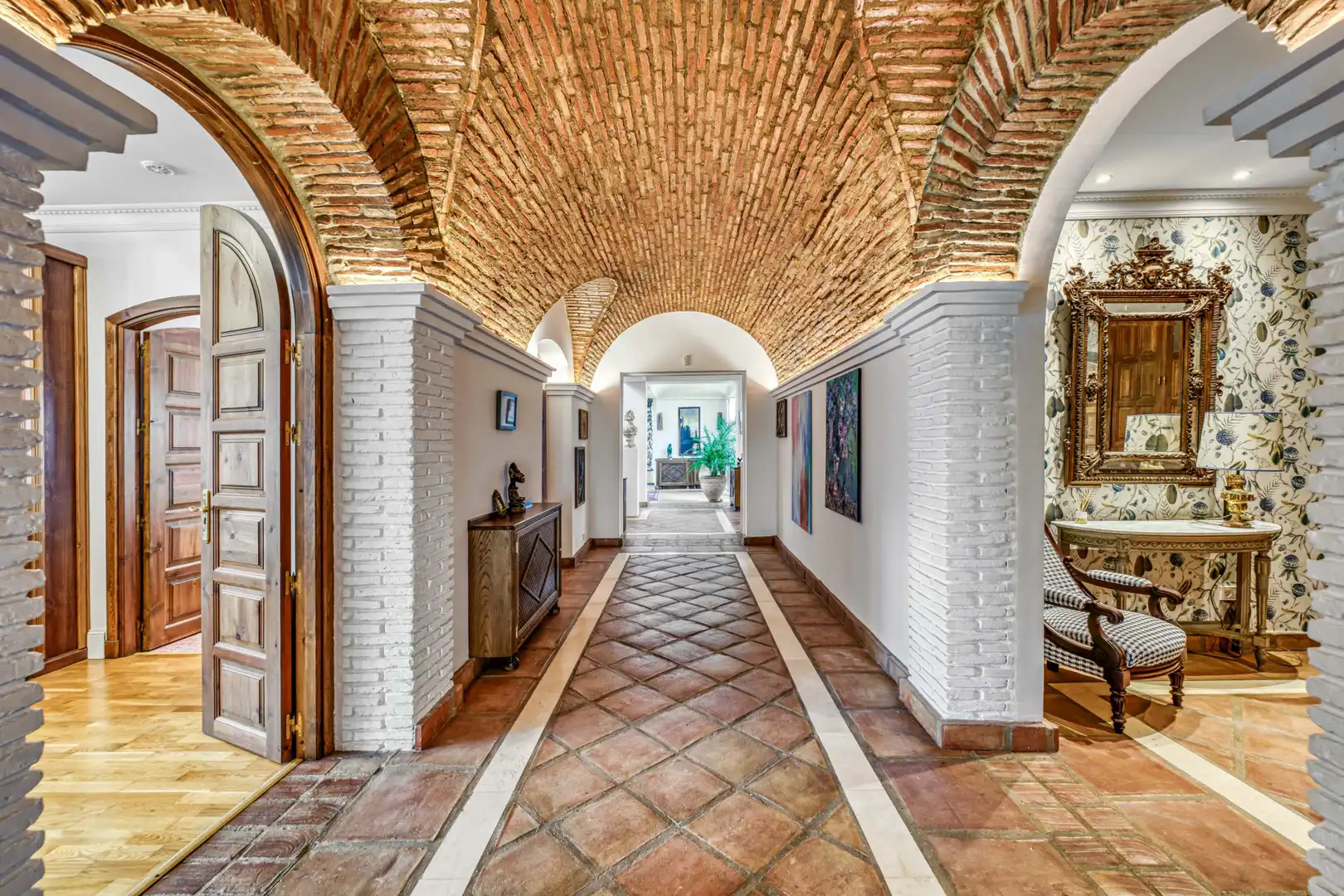 House with pool for sale in Elviria - Cabopino, imagen 9