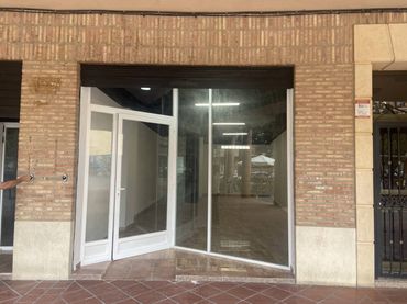 Local comercial de lloguer a Calle Marquesat 14