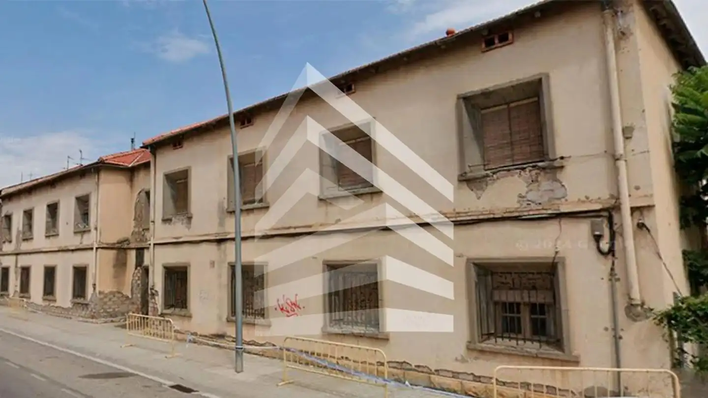 Vista exterior de Edificio en venta en La Pobla de Segur