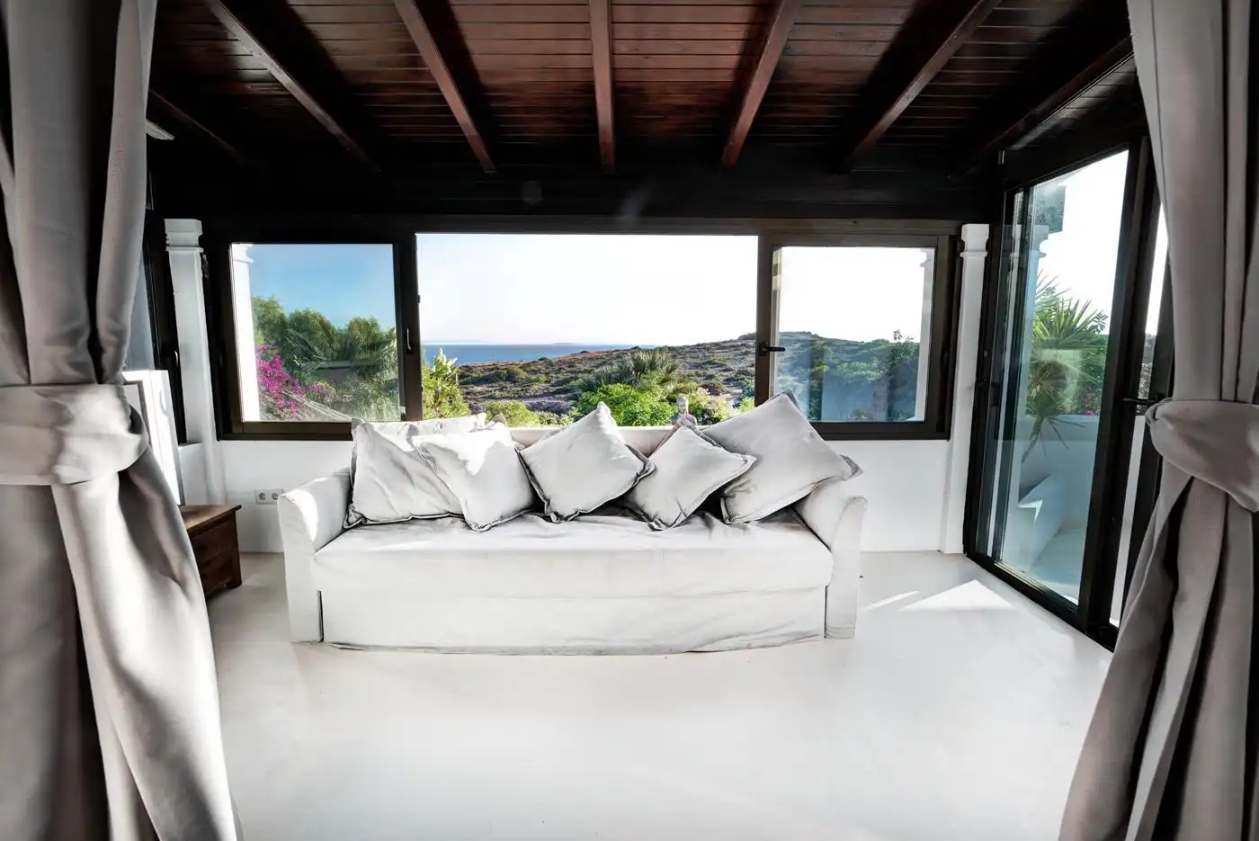 Chalet con piscina en venta en Cap Martinet, imagen 25