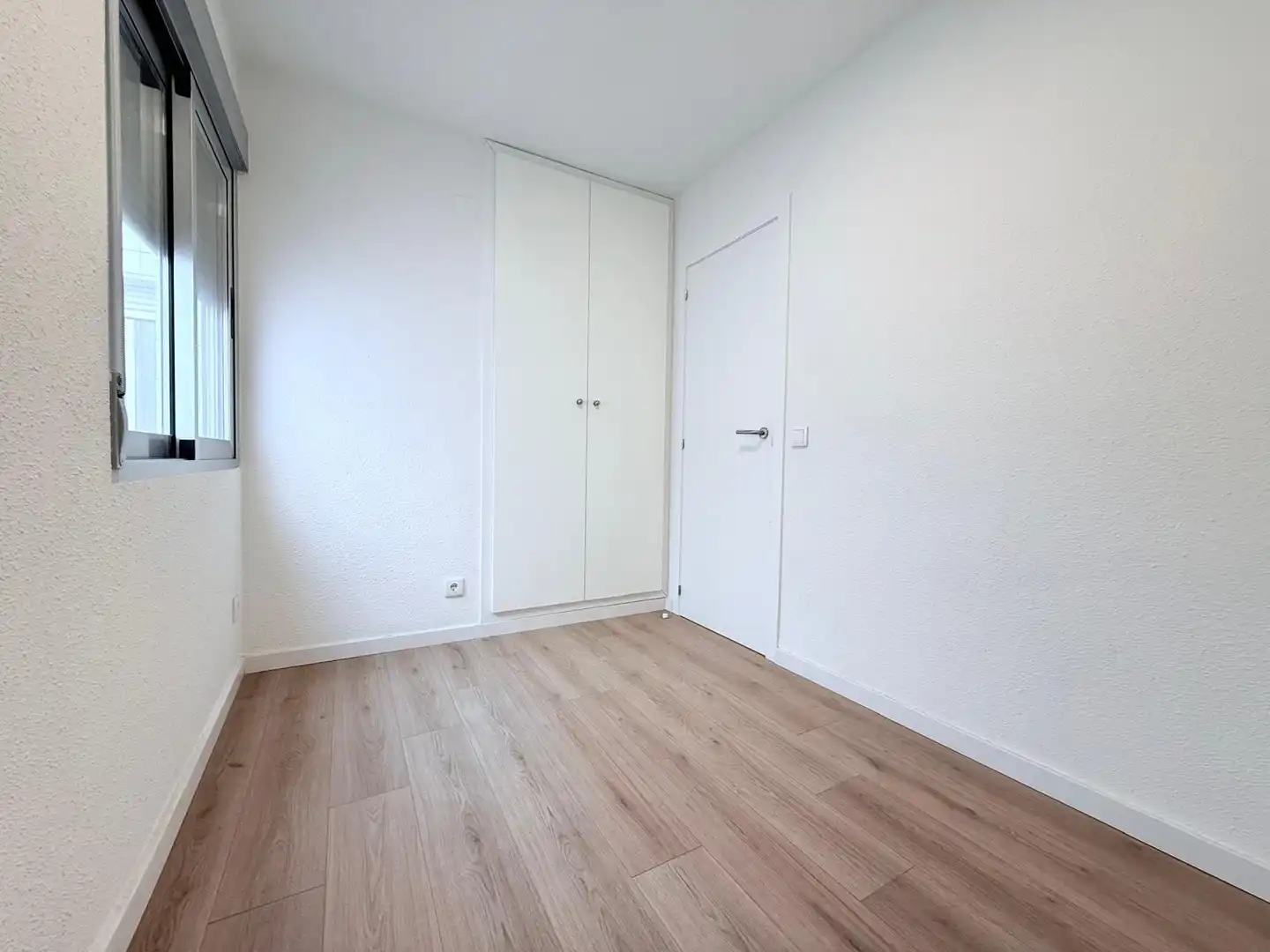 Bedroom of Flat for rent in Valencia  with Air Conditioner, Heating and Parquet flooring