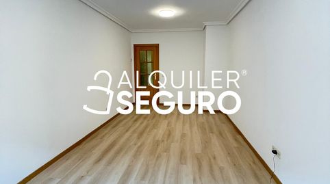 Foto 3 de Piso de alquiler en Blasón, Puerta Bonita, Madrid Capital