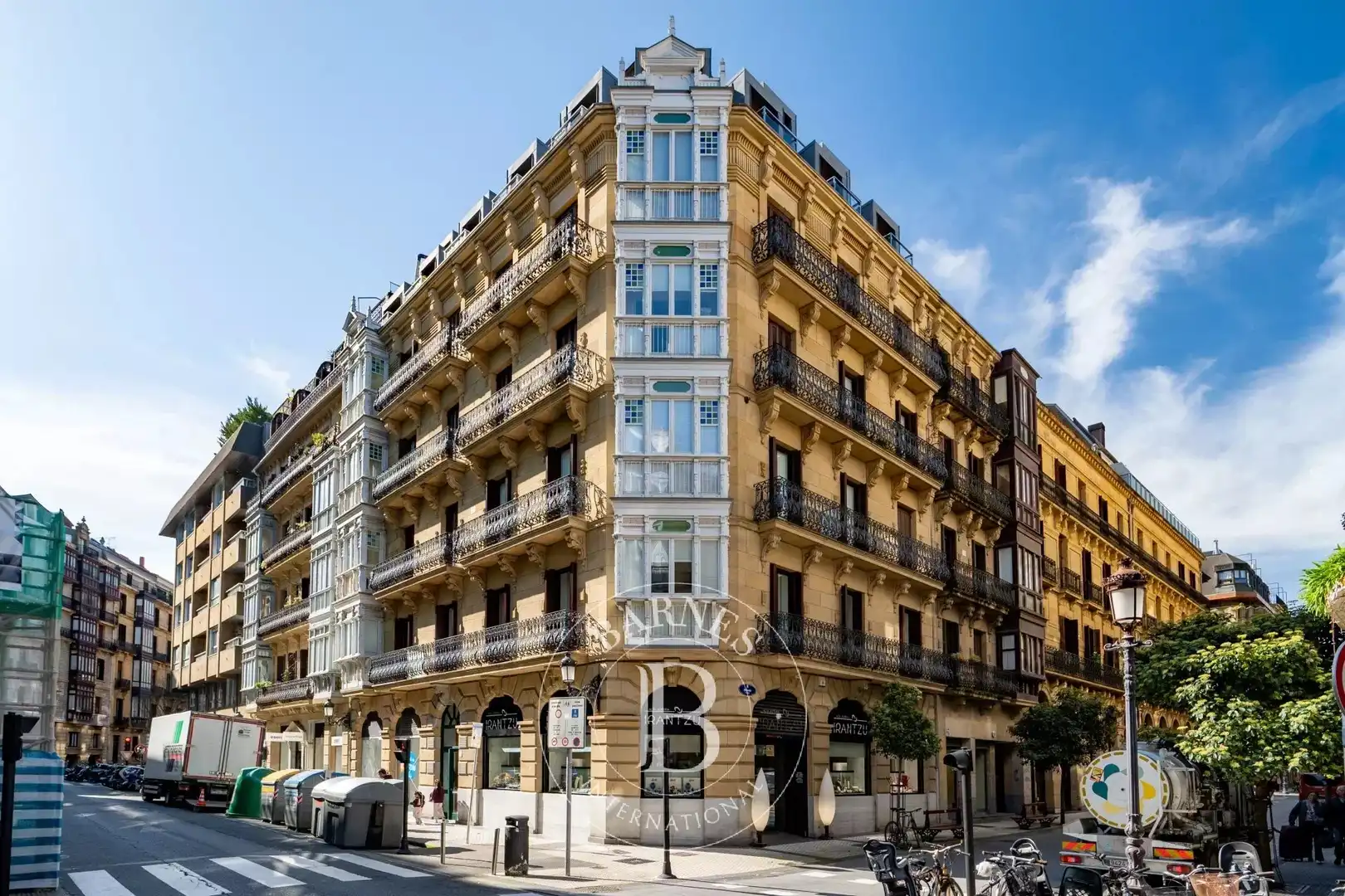 Vista exterior de Piso en venta en Donostia - San Sebastián  con Aire acondicionado, Calefacción y Trastero