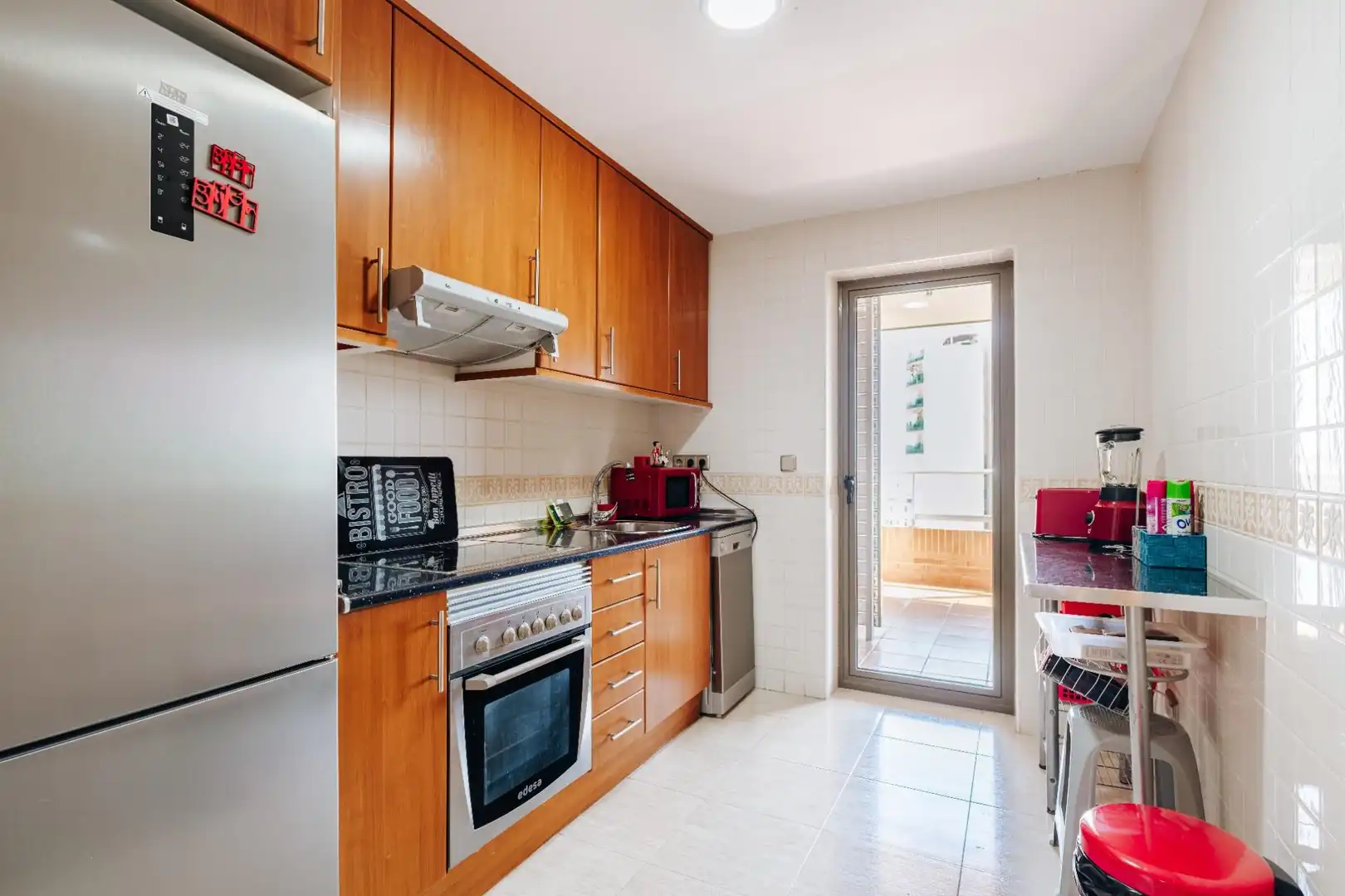 Cuina de Apartament de lloguer en Villajoyosa / La Vila Joiosa amb Aire condicionat, Calefacció i Jardí privat