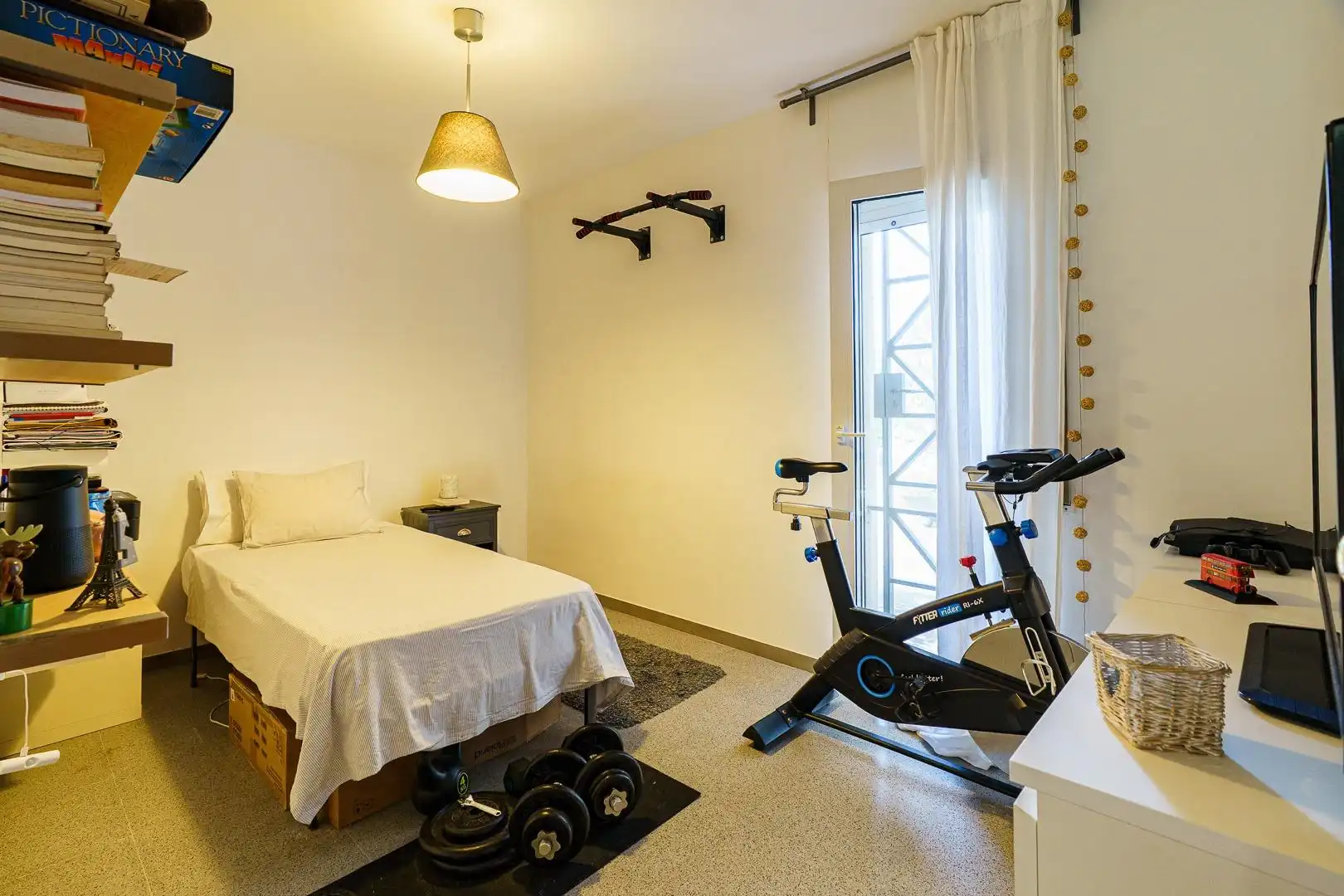 Schlafzimmer von Erdgeschoss zum Verkauf in Sitges mit Heizung, Privatgarten und Terrasse