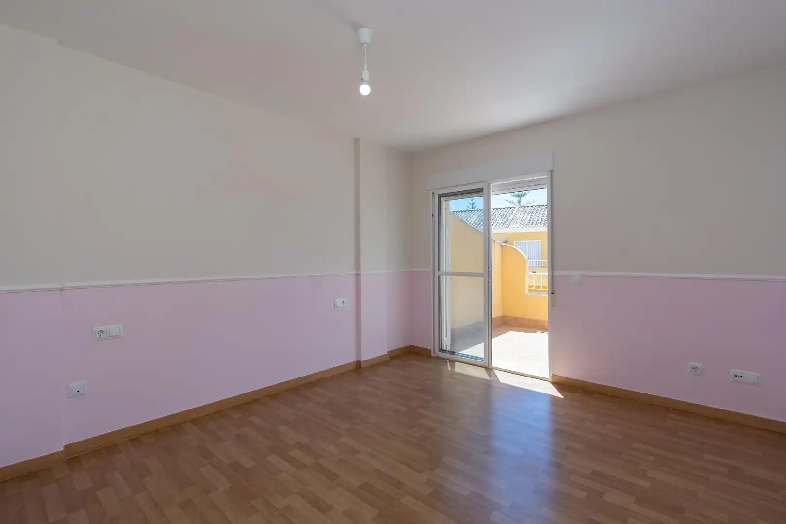 Habitación de Casa o chalet en venta en Cartagena con Aire acondicionado, Calefacción y Jardín privado