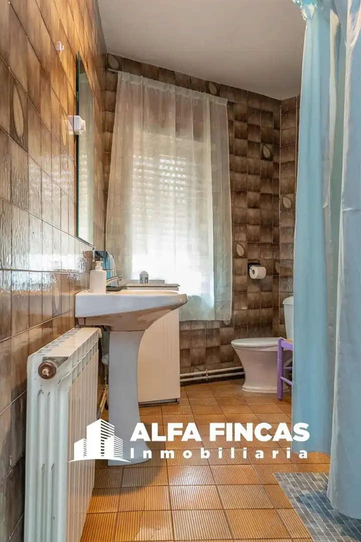 Baño de Casa o chalet en venta en Casas de Fernando Alonso con Calefacción y Jardín privado