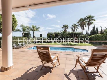 Casa con balcón en venta en Carrer del Pi