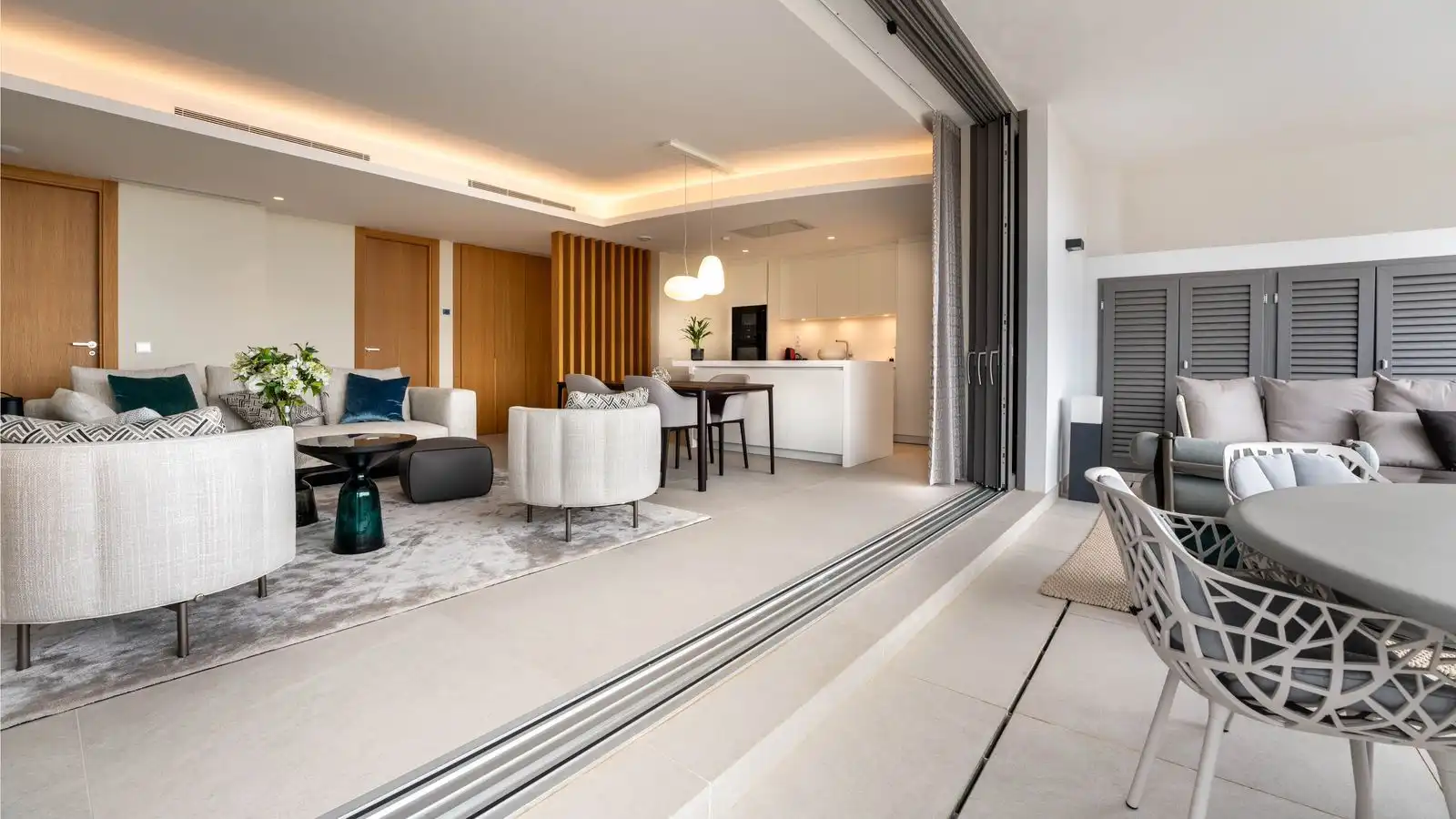 Wohnzimmer von Wohnung zum Verkauf in Benahavís mit Terrasse, Abstellraum und Möbliert