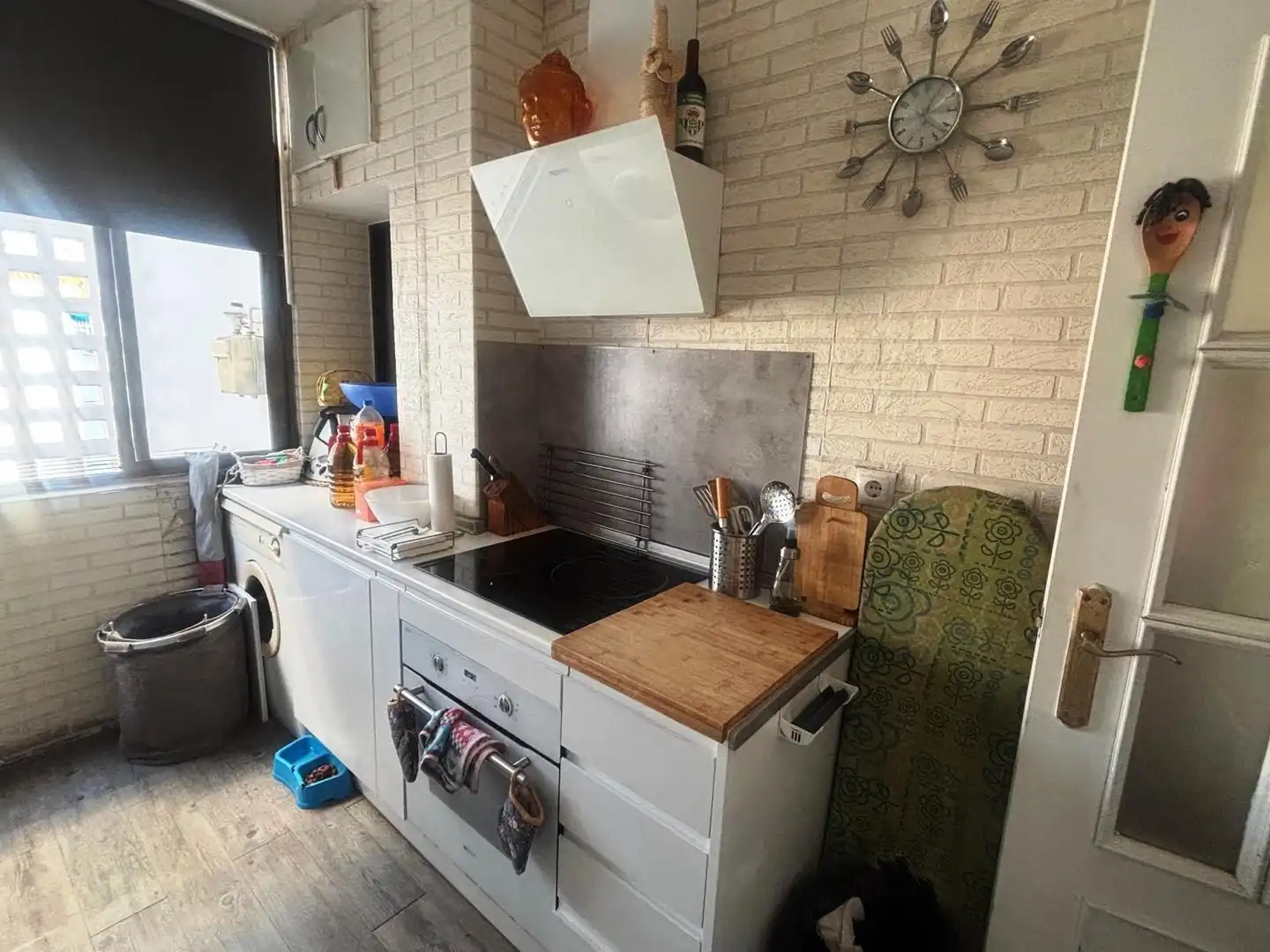 Küche von Wohnung zum Verkauf in Gines mit Klimaanlage und Gemeinschaftspool