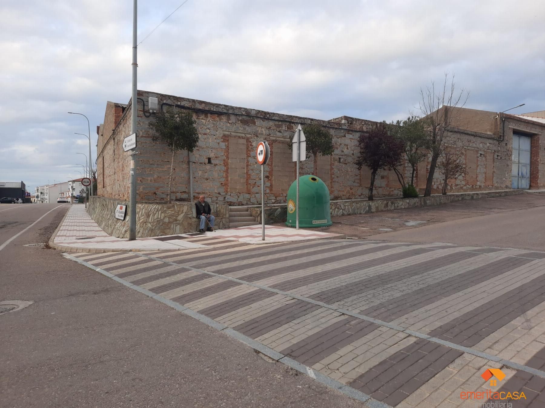 Nau industrial en venda a Castuera