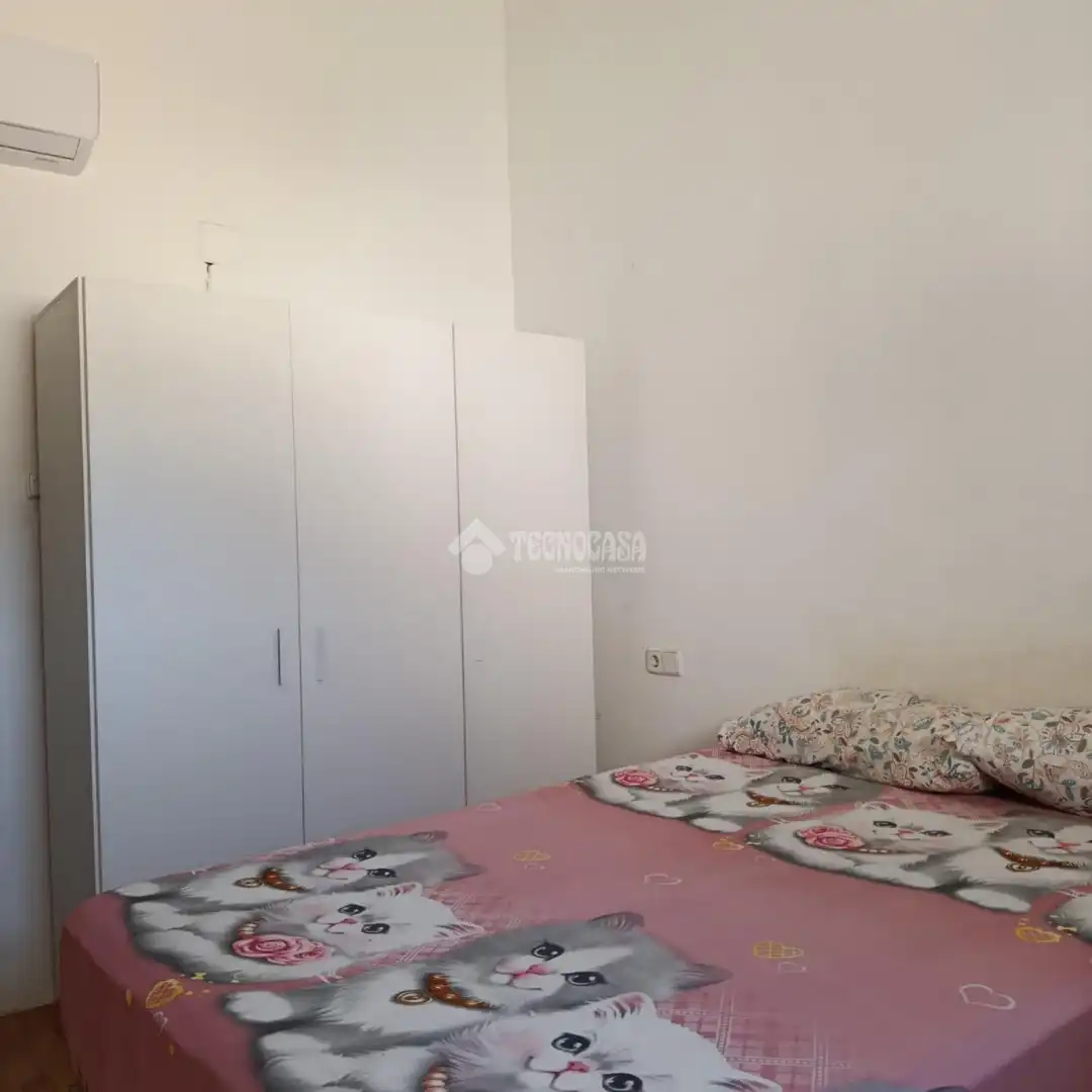 Habitación de Casa adosada en venta en Pilas con Aire acondicionado y Amueblado