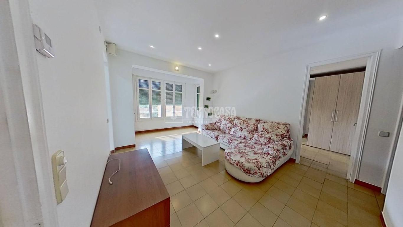 Sala d'estar de Pis en venda en Manresa amb Aire condicionat i Moblat