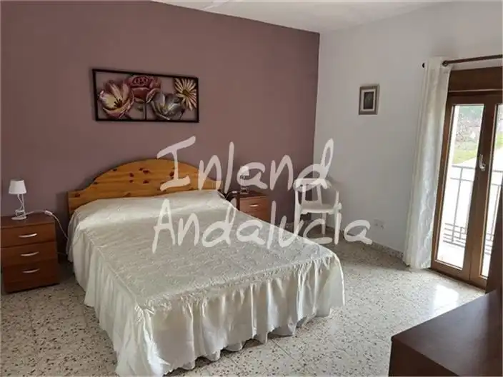 Habitación de Casa adosada en venta en Alcalá la Real con Terraza y Internet