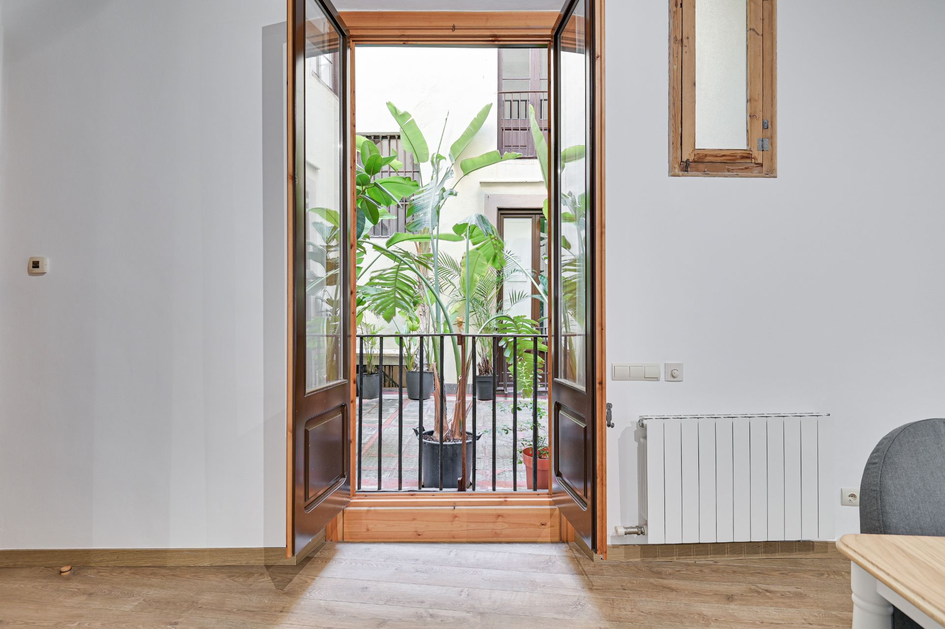 Flat to rent in  Barcelona Capital  with Heating, Furnished and Oven