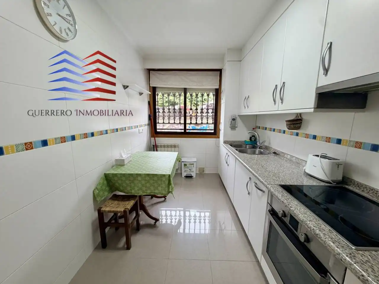 Cocina de Apartamento de alquiler en Barbadás con Calefacción, Trastero y Amueblado