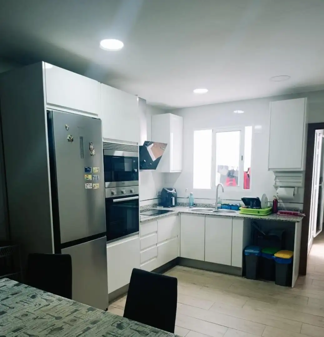 Cuina de Casa o xalet en venda en Castellón de la Plana / Castelló de la Plana amb Aire condicionat, Terrassa i Traster