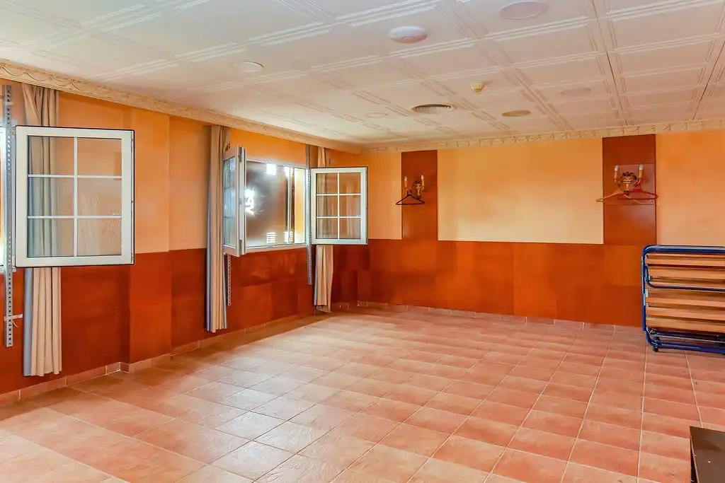 Hotel con piscina in vendita a Polígono 17 41A, imagen 9