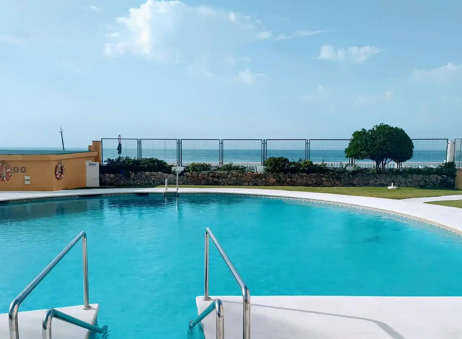 Estudio de alquiler en Cabopino - Artola