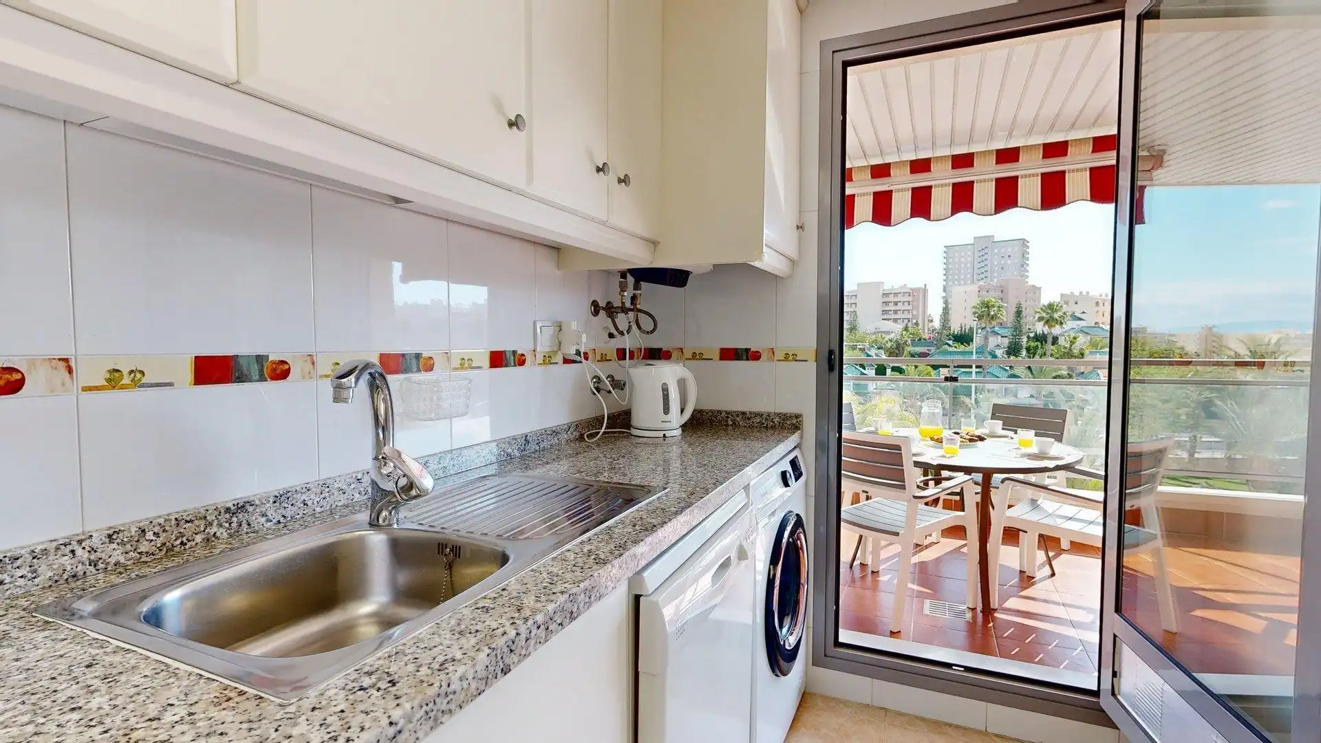 Kitchen of Apartments for rent in Elche / Elx  with Air Conditioner, Heating and Private garden