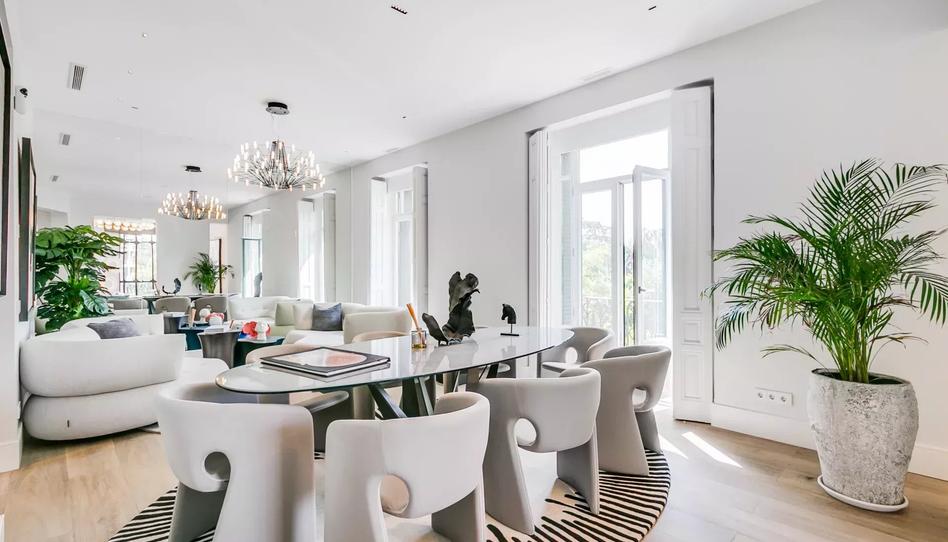 Photo 1 of Flat for sale in Recoletos, Madrid