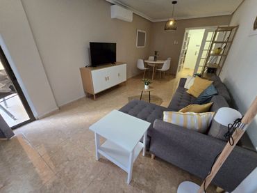 Flat with balcony for sale in Rey Carlos III