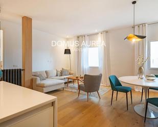 Living room of Flat to rent in  Madrid Capital  with Air Conditioner and Heating