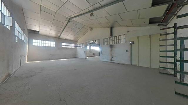 Nave industrial en Venta en Bràfim