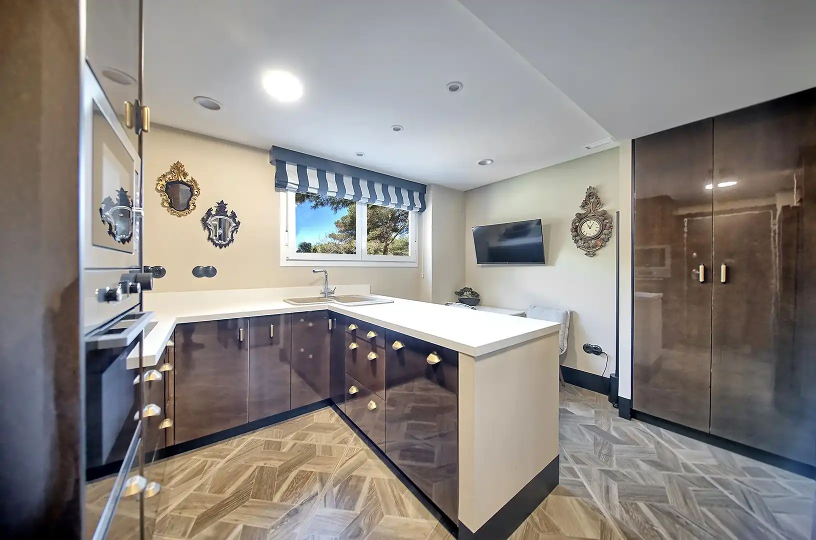 Kitchen of Ground floor for sale in Valencia  with Air Conditioner, Heating and Alarm