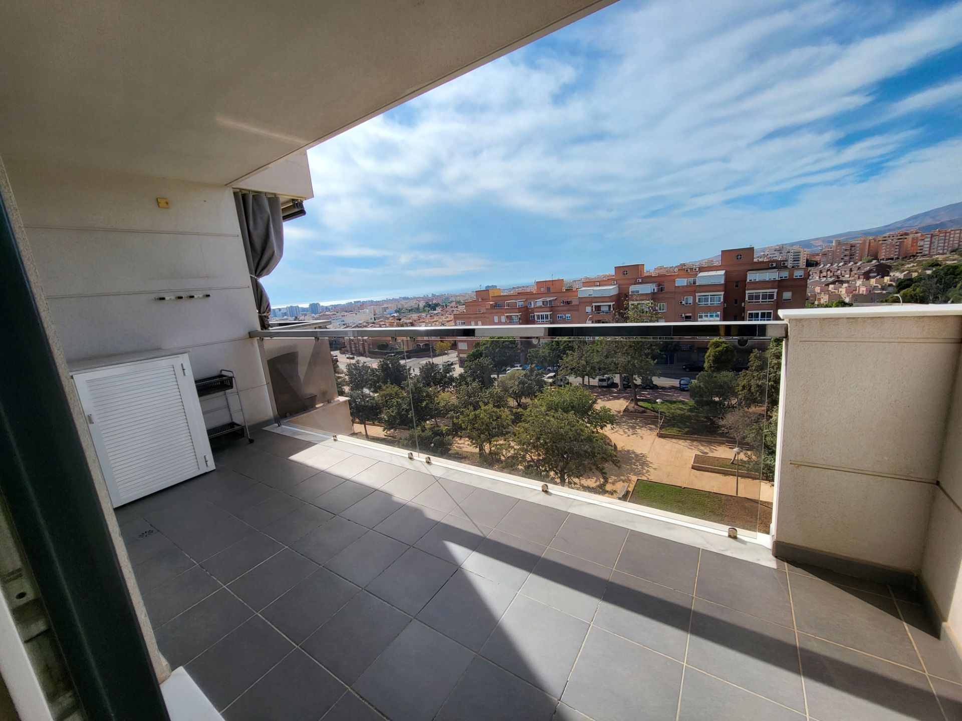 Terrace of Flat to rent in  Almería Capital  with Air Conditioner, Heating and Parquet flooring