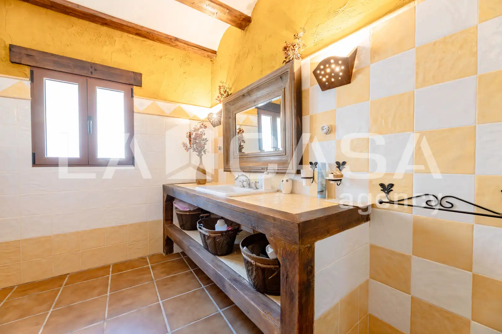Bathroom of Houses for sale in Requena
