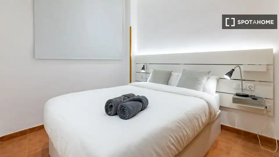 Piso con terraza en alquiler en Ciutat Vella, imagen 16