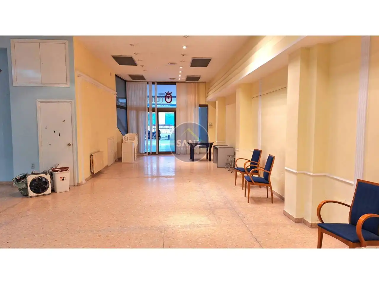 Local comercial de lloguer a Plaza Vila, imagen 5