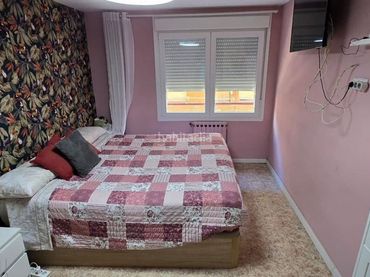 Piso con ascensor en venta en Calle Monasterio de Obarra 12