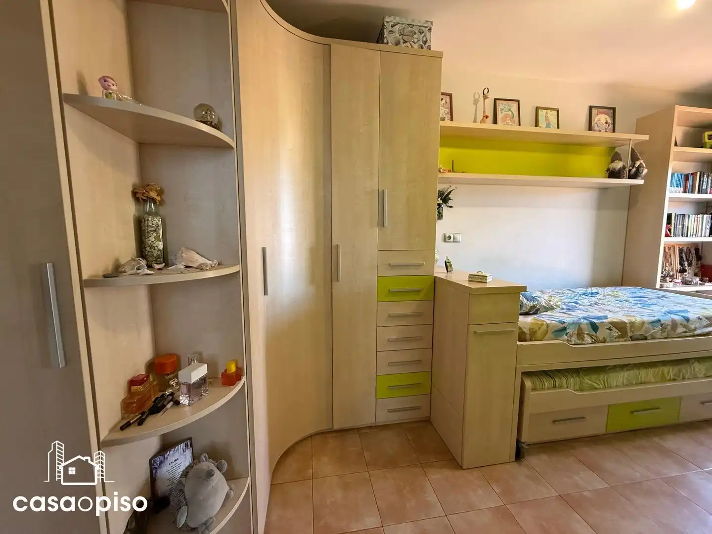 Schlafzimmer von Haus oder Chalet zum Verkauf in Rubí mit Klimaanlage, Heizung und Privatgarten
