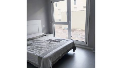 Foto 3 de Apartament en venda a Calle Venerables, Los Vadillos - R. Sanitaria - Pozanos, Burgos Capital