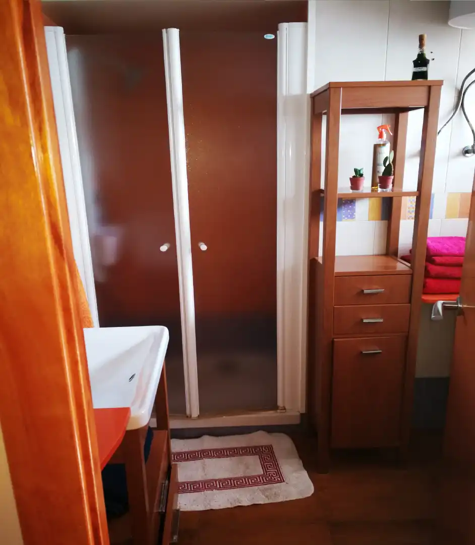 Badezimmer von Wohnungen zur Miete in Gavà mit Terrasse, Möbliert und Ofen