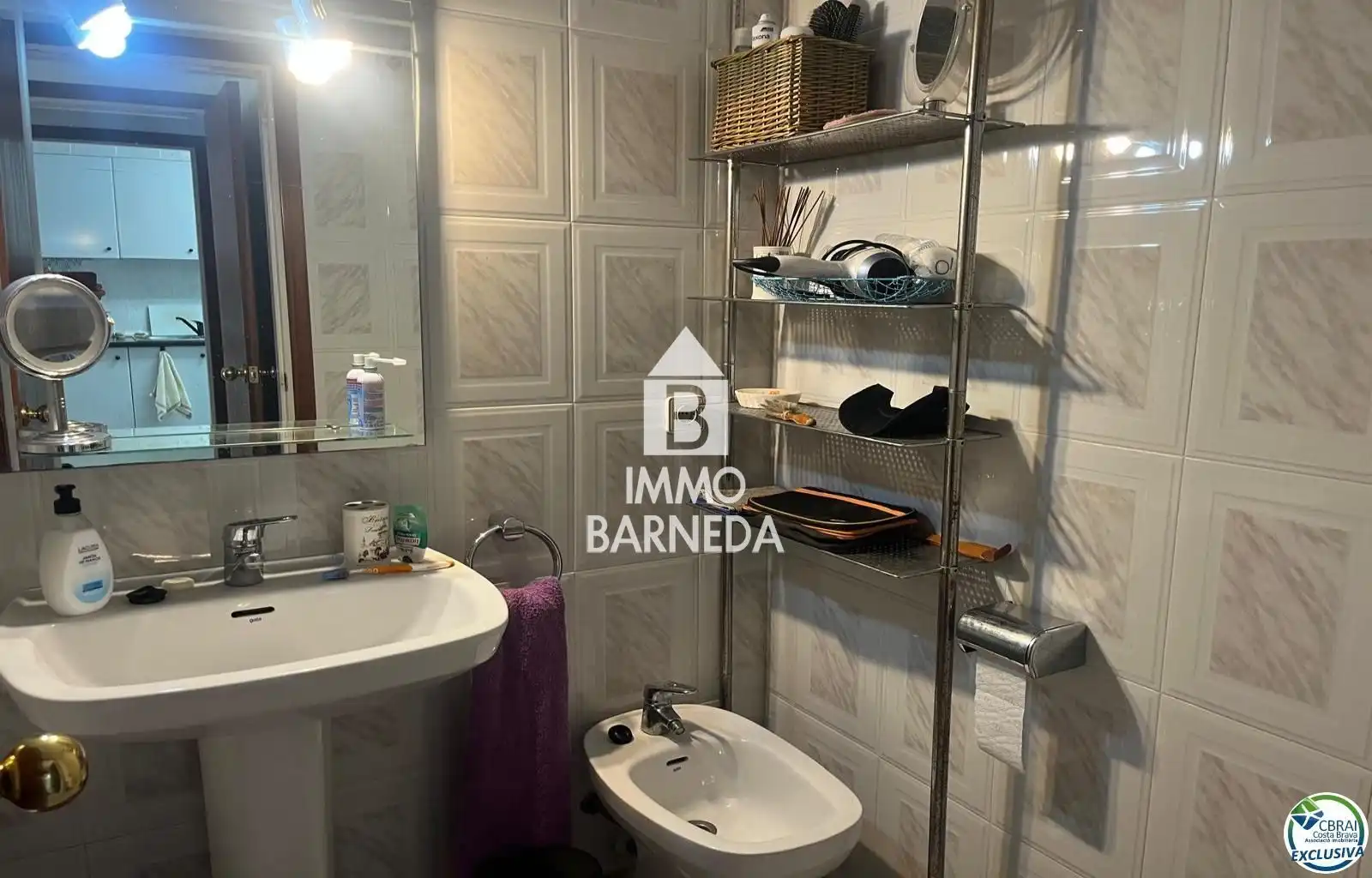 Bany de Pis en venda en Roses amb Aire condicionat, Calefacció i Terrassa