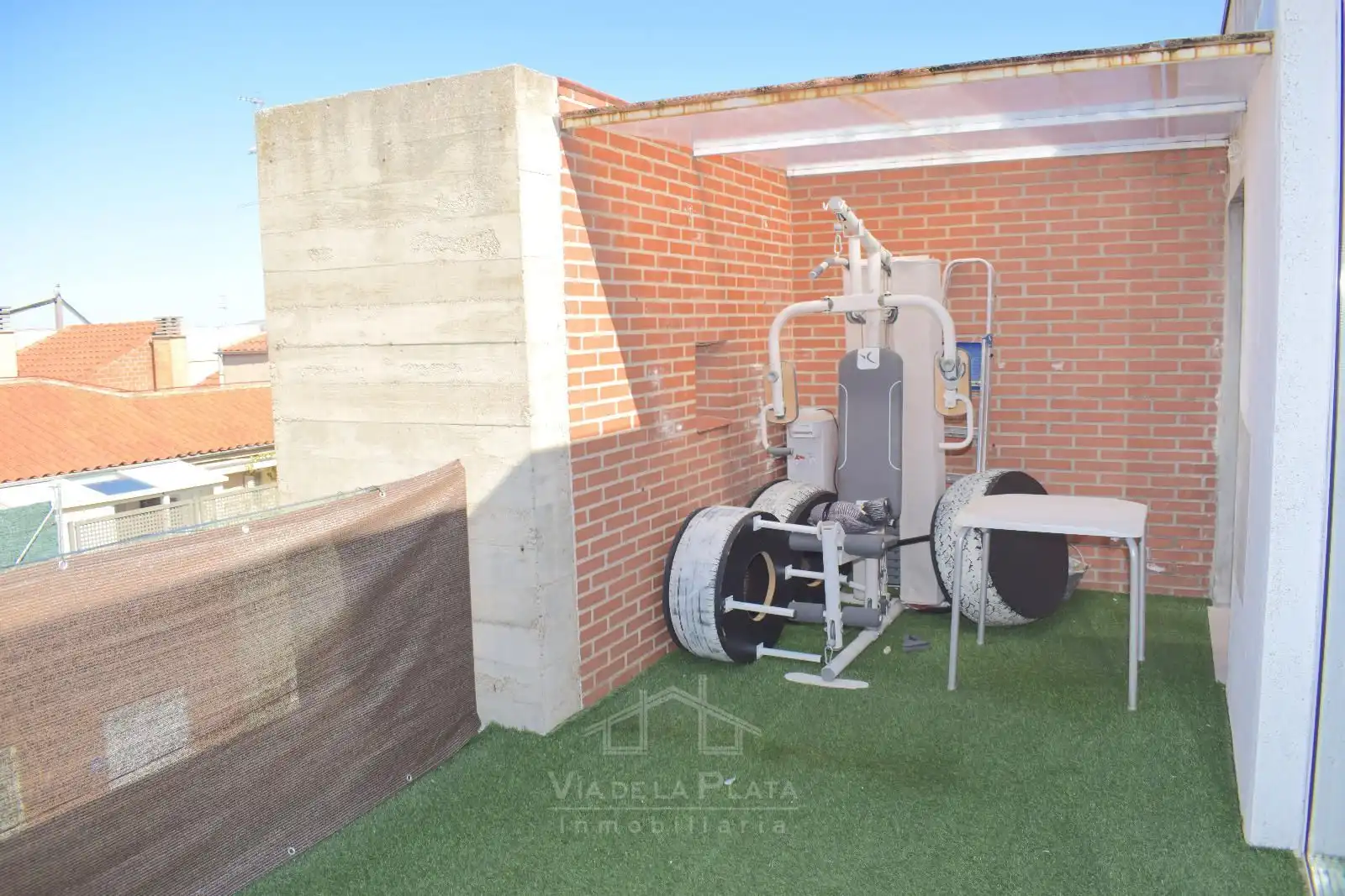 Terraza de Ático en venta en Santa Marta de Tormes con Calefacción, Terraza y Piscina